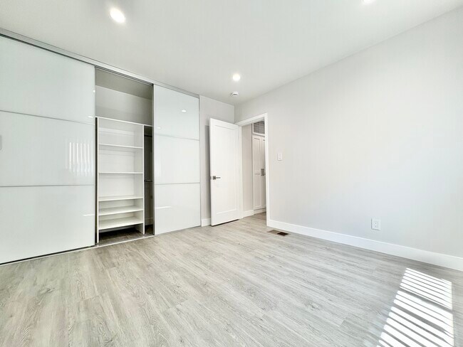 Building Photo - 1145 S Holt Ave