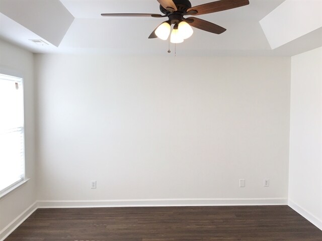 Building Photo - 6677 Springfield Village Ln