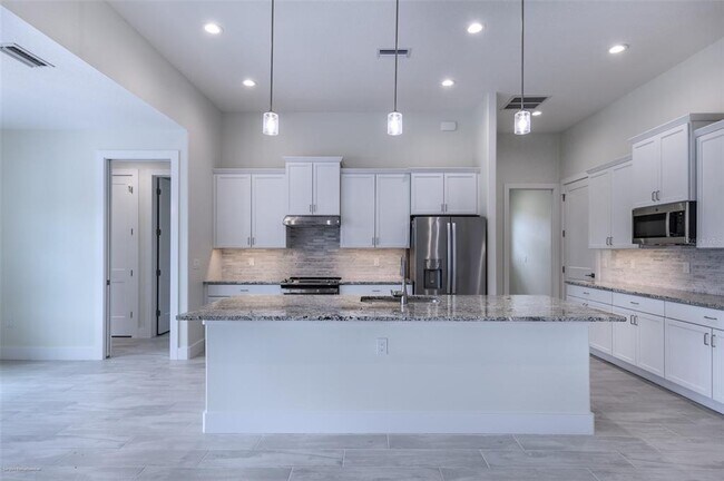 Building Photo - 9445 Galaxie Cir