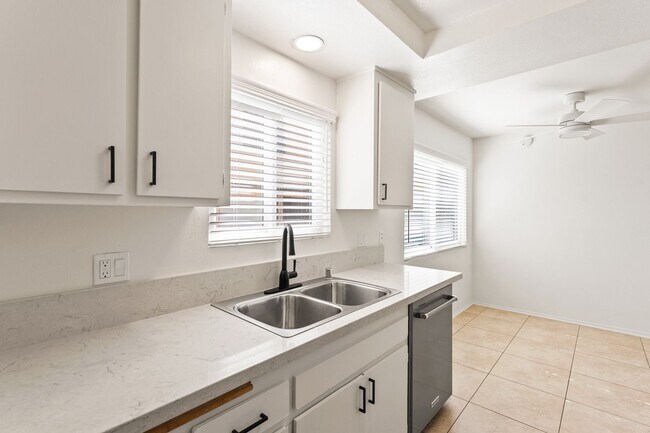 Building Photo - 17972 Baron Cir