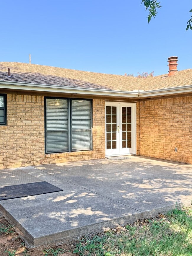 Building Photo - 1039 Harris Ln
