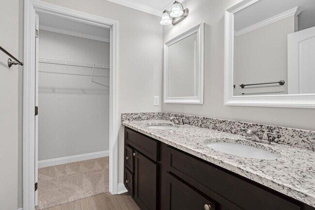 Master Bath - 6884 Willa Ct