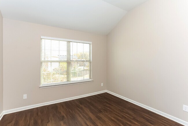 Building Photo - Beautiful 5-Bedroom Home in McDonough, GA
