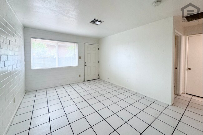 Building Photo - 1640 E Brill St