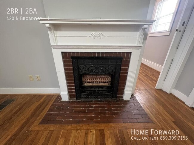 Building Photo - 420 N Broadway