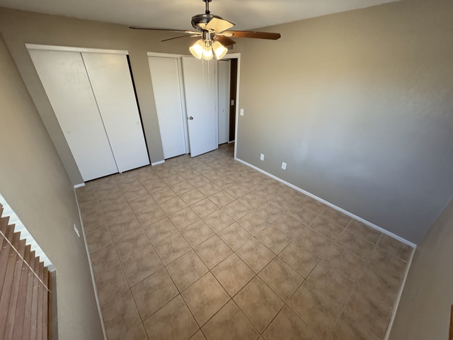 Building Photo - Eastside 3 bedroom 2 bath move in ready