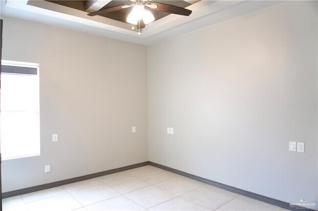 Building Photo - 16 Teague Ave