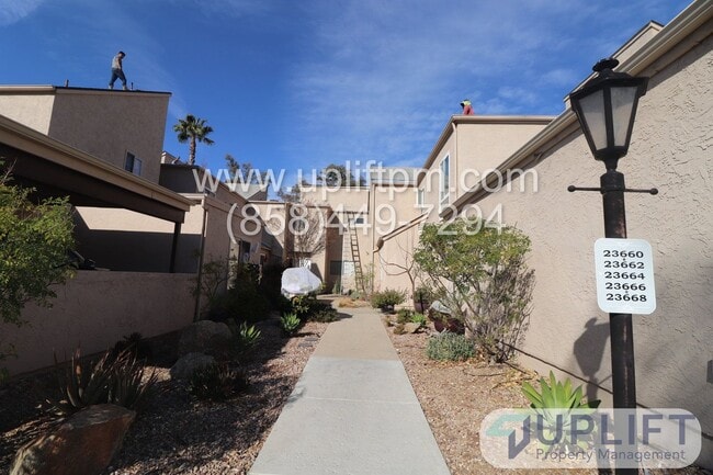 Building Photo - 23668 Country Villa Rd