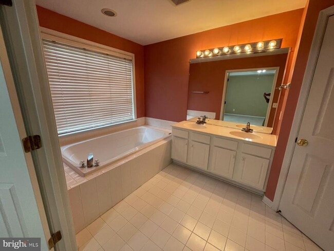 Building Photo - 13133 Rose Petal Cir