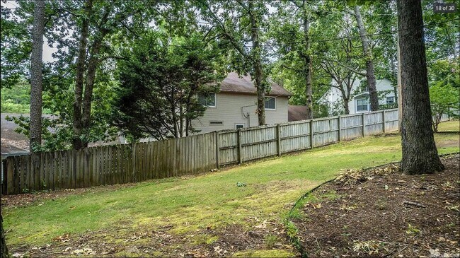 Building Photo - 2214 Maple Ridge Rd
