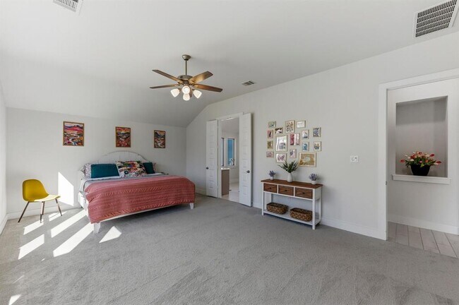 Building Photo - 111 Carolina Jasmine Dr