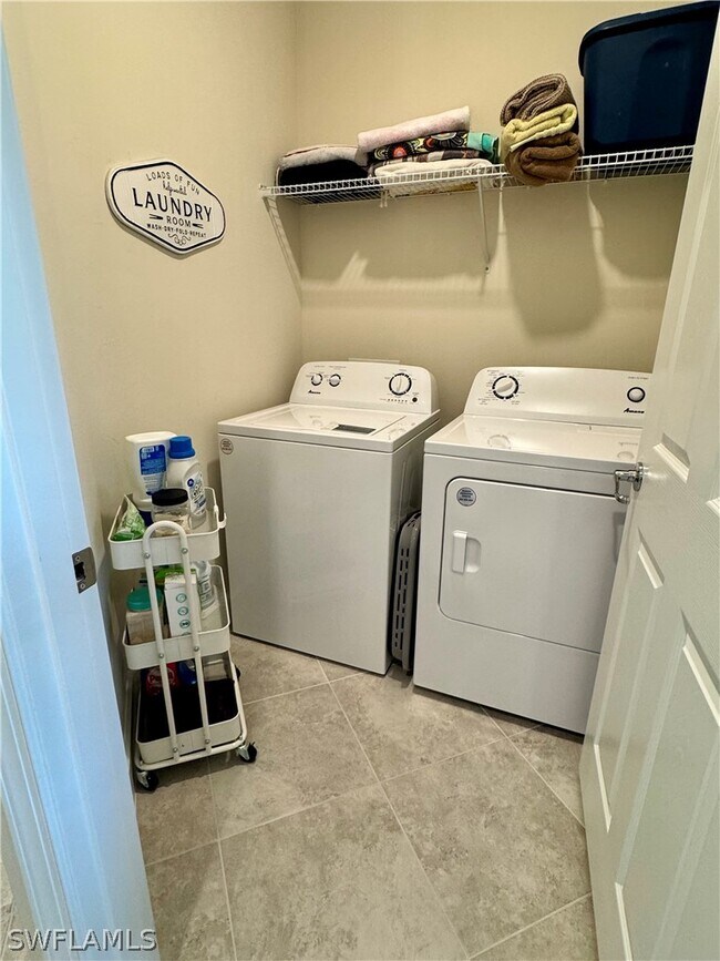 Building Photo - 5690 Mayflower Way