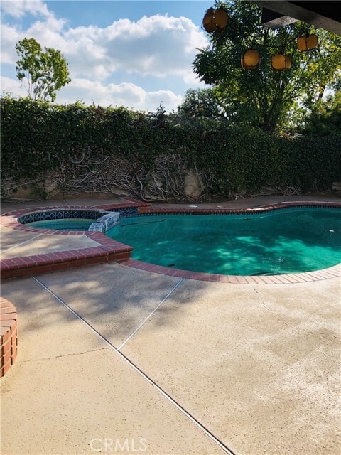 Building Photo - 830 Cedarwood Dr
