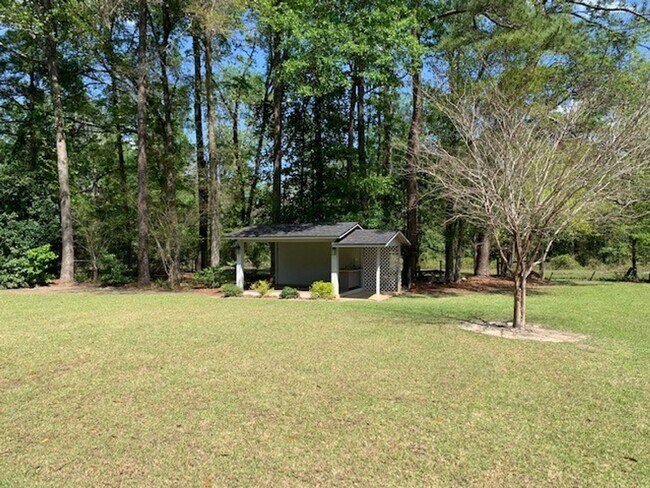 Building Photo - 3Bedroom 2 Bathroom in Valdosta