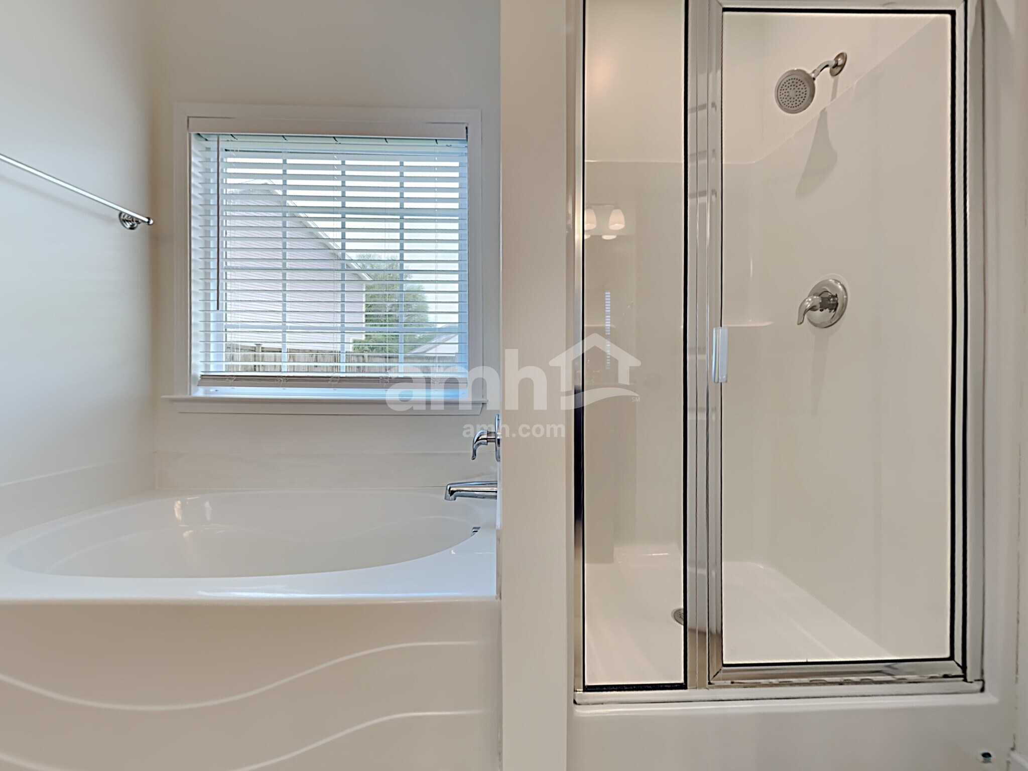 Building Photo - 8042 Regency Elm Dr