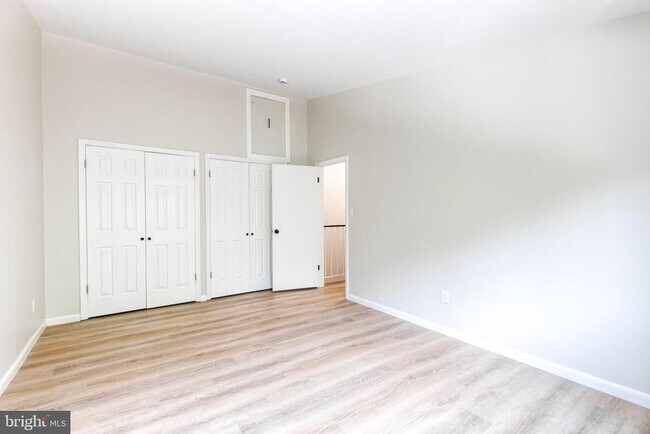 Building Photo - 6905 Jones View Dr