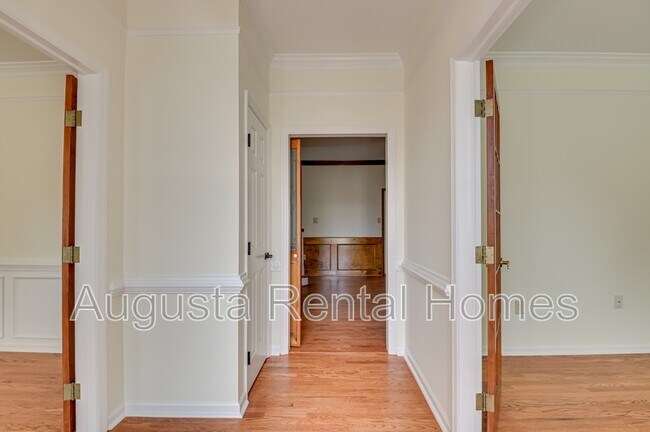 Building Photo - 4401 Pierwood Way