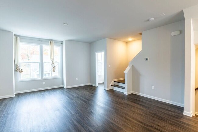 Building Photo - 3227 Bergen St