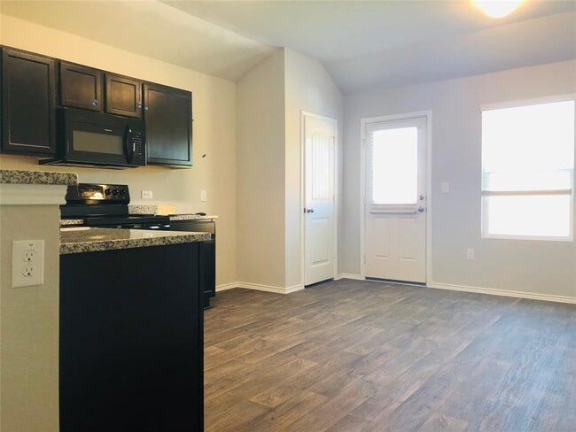 Building Photo - 5712 Ronee Leah Dr