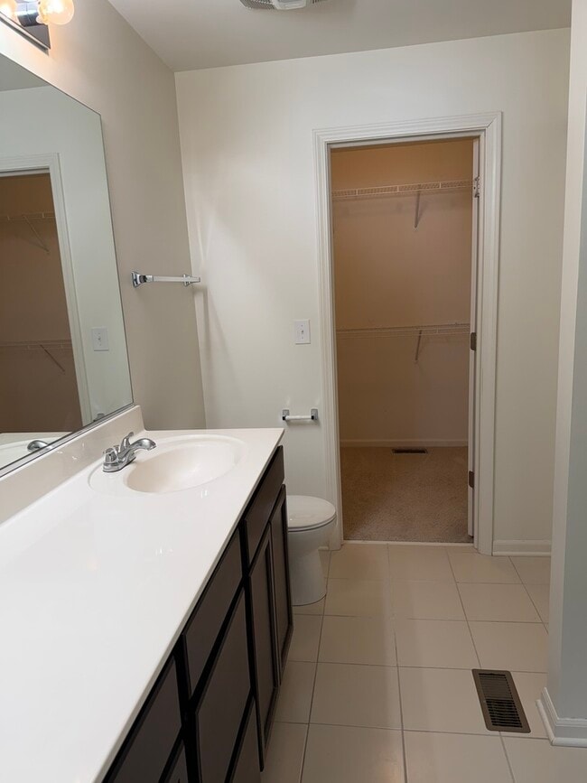 Building Photo - 658 Anchorage Ct