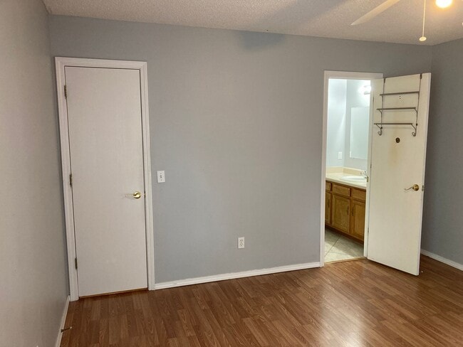 Building Photo - Nice Claremore 3/2/2 Home in Greenbrier Ad...
