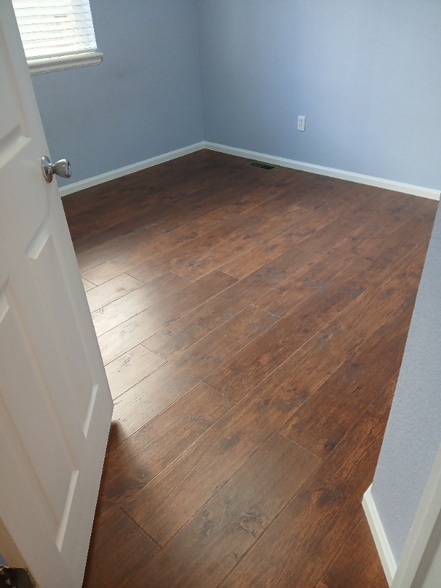 Building Photo - 8144 Cedar Chase Dr