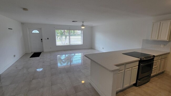 Building Photo - 3340 S Jog Rd