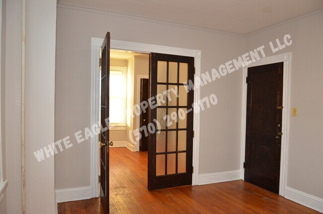 Building Photo - 1722 Brick Ave