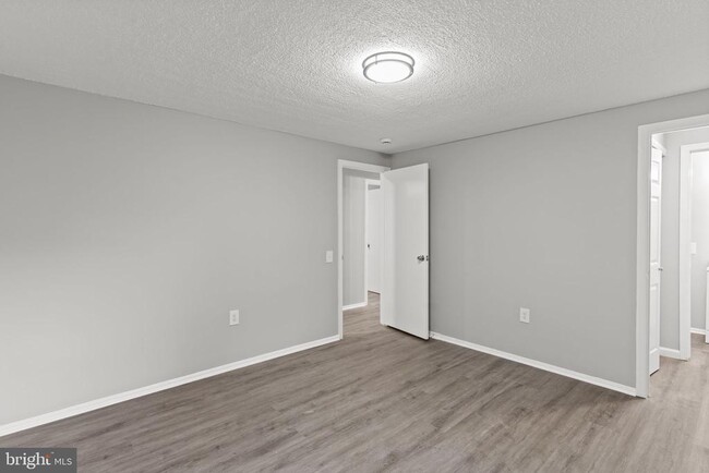 Building Photo - 1718 Brightwell Ct