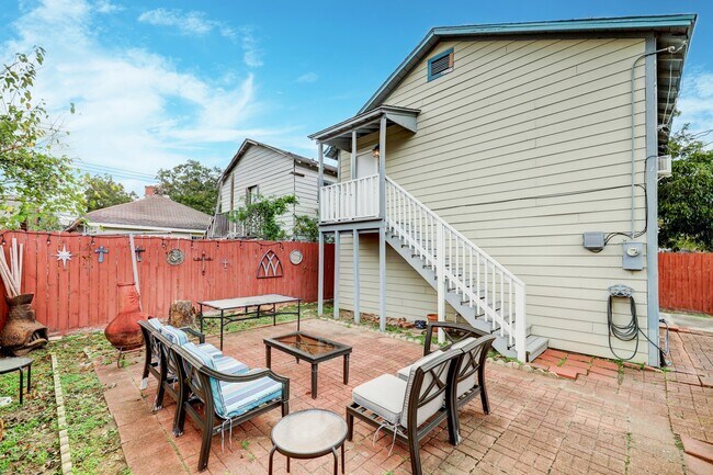 Building Photo - 7837 Dayton St