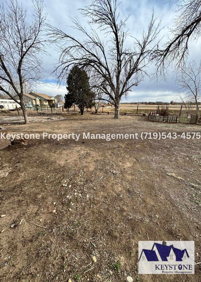 Building Photo - Country Living in a Newly Remodeled Home 3...