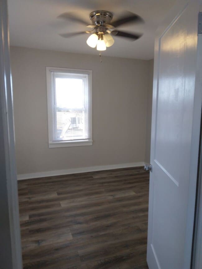 Building Photo - Newly remodeled 2 bedroom 1 bath home, Whi...