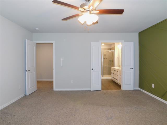 Building Photo - 2229 Davenport Dr