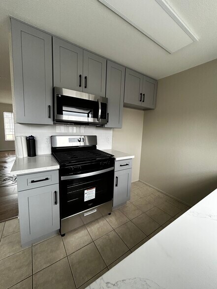 Newly remodeled Kitchen - 220 Marguerita Ave