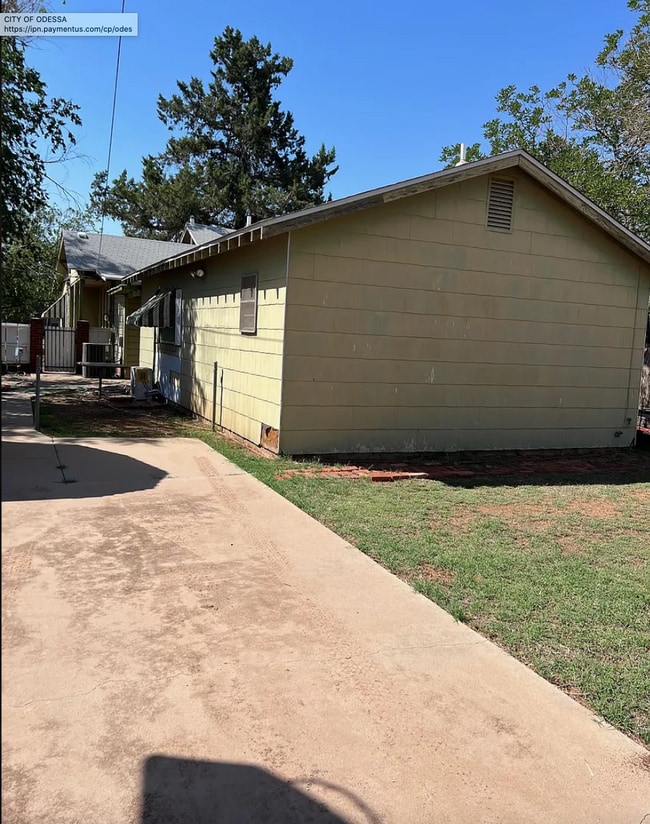 Building Photo - 2101 Brunson Ave