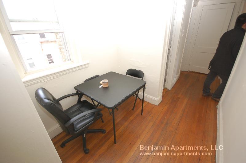 Building Photo - 1195 Boylston St