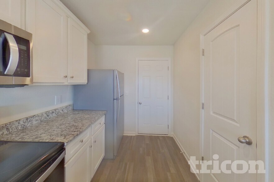 Building Photo - 4012 Reinfield Dr