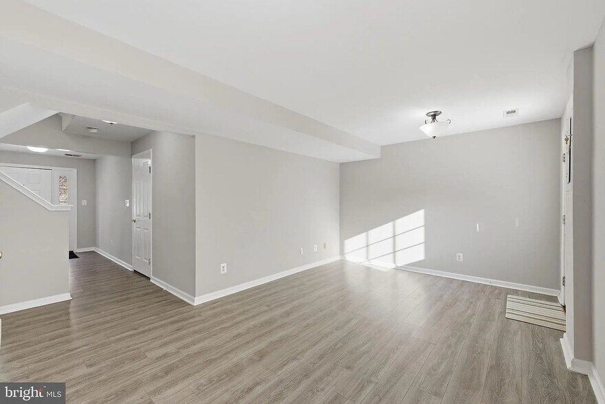 Building Photo - 14405 Hulfish Way