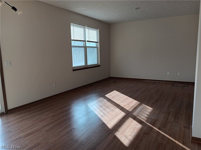 Building Photo - 4183 Westbrook Dr