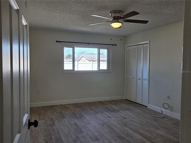 Building Photo - 9629 Morehead Ln