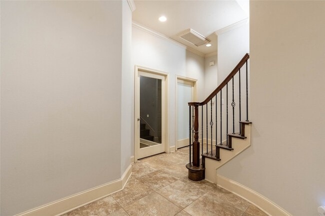 Building Photo - 18119 Frankford Lakes Cir