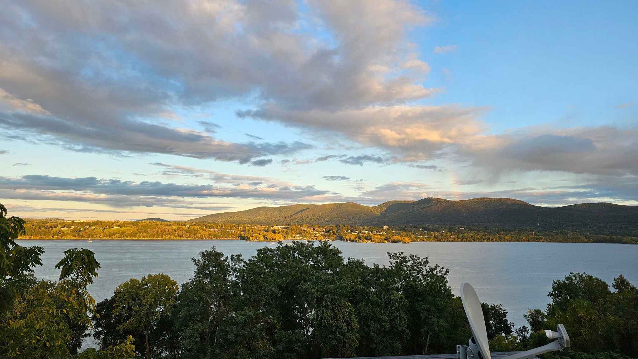 Building Photo - 176 Montgomery St