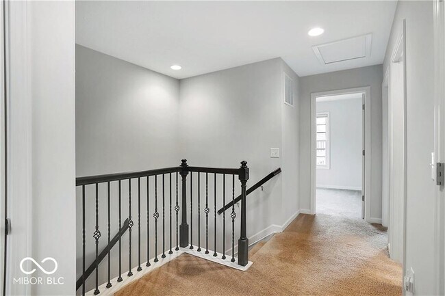 Building Photo - 2025 Broughton St