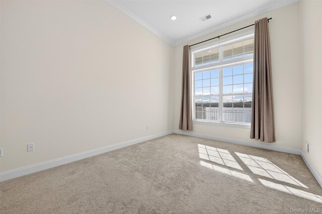 Building Photo - 402 Sacandaga Loop