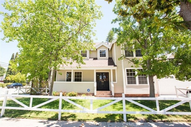 Building Photo - 289 N Cleveland St