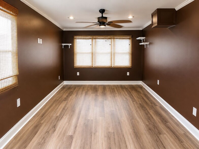 Building Photo - 6 Hepburn Ln