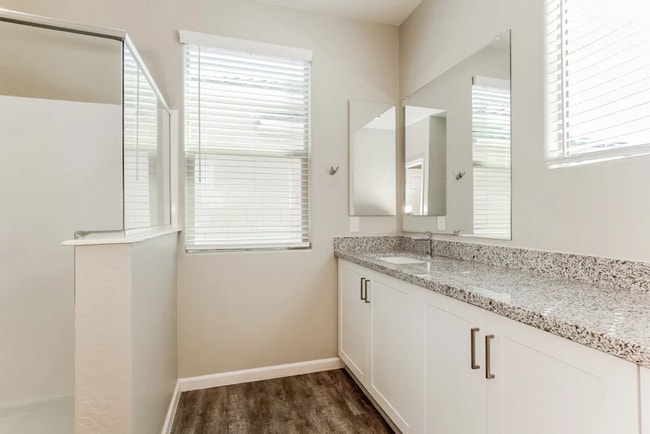 Building Photo - 5022 N 189th Glen