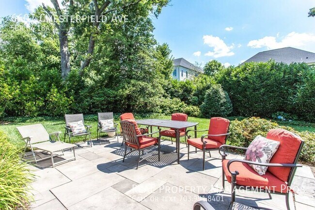Building Photo - 6607 Chesterfield Ave