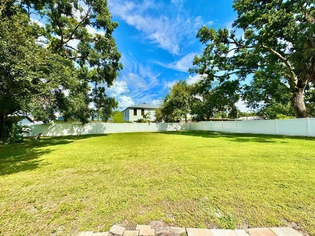 Building Photo - 3361 W Hidden Haven Ct