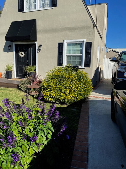 Building Photo - 25612 Lucille Ave